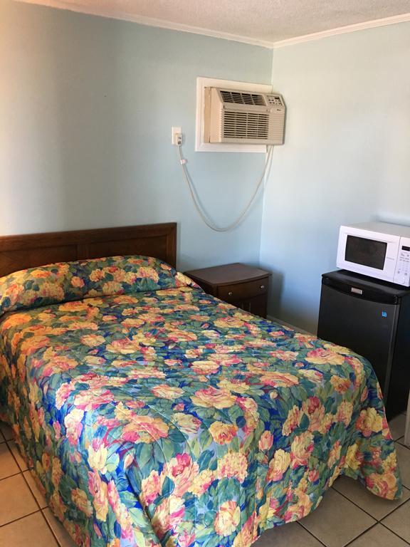 Calypso Motor Inn 默特尔比奇 外观 照片