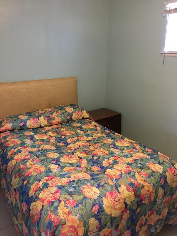 Calypso Motor Inn 默特尔比奇 外观 照片