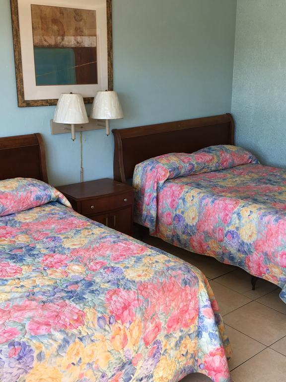 Calypso Motor Inn 默特尔比奇 外观 照片