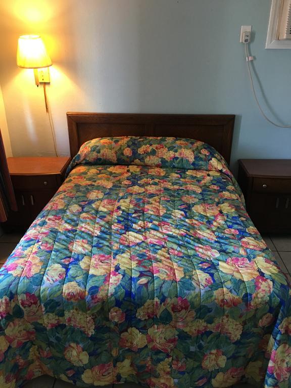 Calypso Motor Inn 默特尔比奇 外观 照片