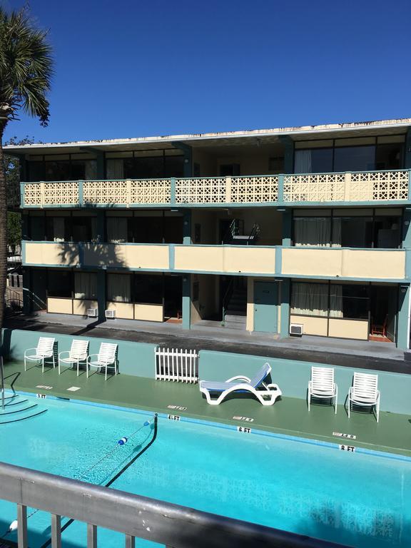 Calypso Motor Inn 默特尔比奇 外观 照片