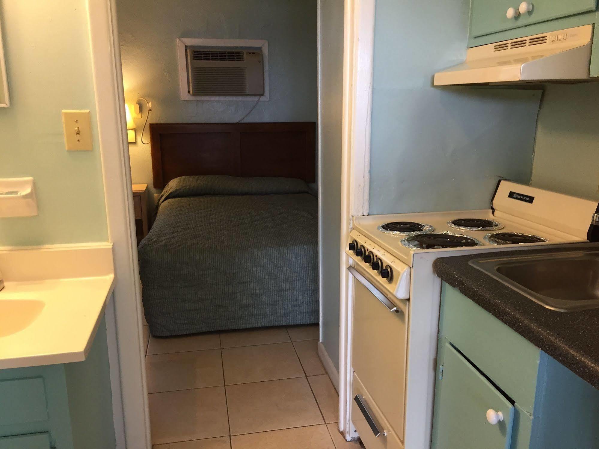 Calypso Motor Inn 默特尔比奇 外观 照片